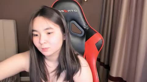 Snapshot of twitty_kiki chatting on 03.03.26 Kiki online show from 03.03.26