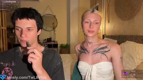 Snapshot of twl8vibe chatting on 04.30.26 Molly and Nick online show from 04.30.26