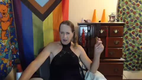 Snapshot of twocumkerry chatting on 10.23.25 twocumkerry online show from 10.23.25