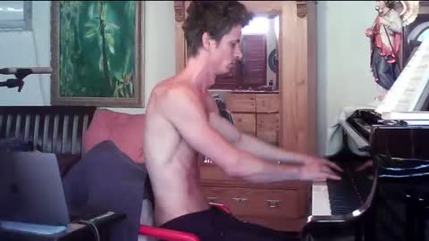 TobeBritta online show from 10.29.25