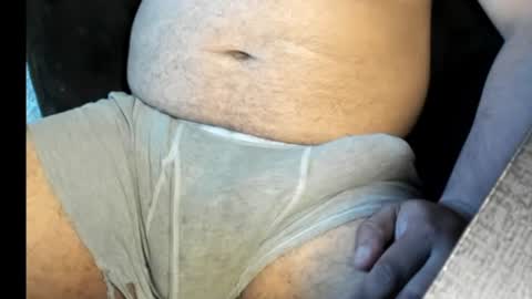 Snapshot of twohandedlongstroker chatting on 05.18.26 biggg daddyyy online show from 05.18.26