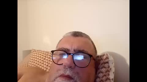 twohats2810 online show from 12.05.25