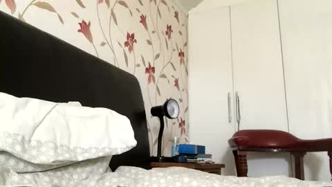 Twoheaven online show from 04.07.26