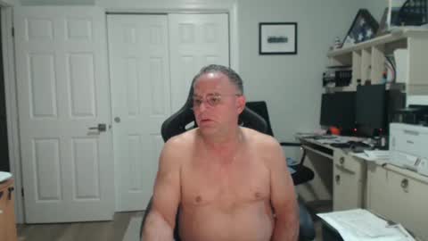 Twopeopleinlove online show from 11.24.25