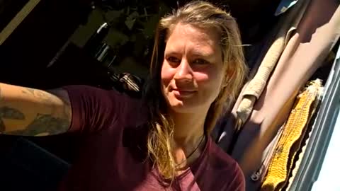 Snapshot of twowithoutfilter chatting on 10.08.25 twowithoutfilter online show from 10.08.25