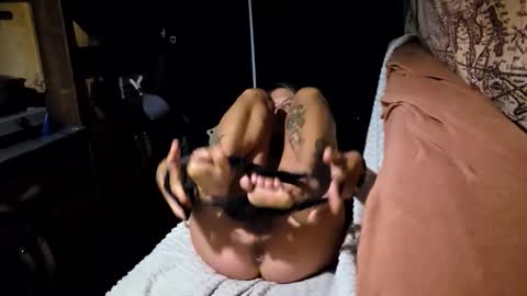 Snapshot of twowithoutfilter chatting on 10.12.25 twowithoutfilter online show from 10.12.25