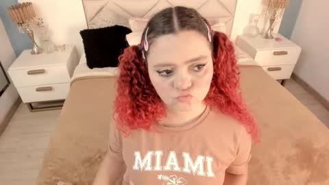 Twiggy online show from 02.26.26