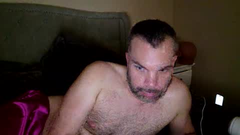 Snapshot of ty_lerdavid chatting on 10.18.25 TylerDavid online show from 10.18.25