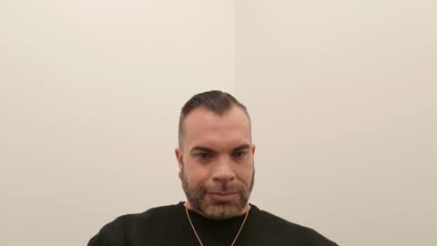 Snapshot of ty_lerdavid chatting on 11.06.25 TylerDavid online show from 11.06.25