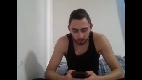 Snapshot of tyler07xxx chatting on 01.12.26 EmmaTyler online show from 01.12.26