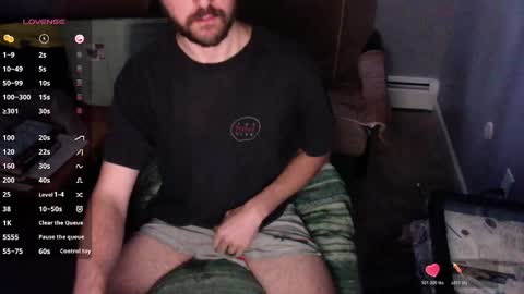 Snapshot of tyler4478 chatting on 12.18.25 tyler4478 online show from 12.18.25