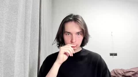 Snapshot of tyler__johnson chatting on 02.25.25 Tyler johnson online show from 02.25.25