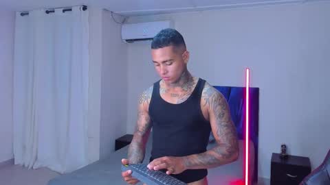 tyler_bell_ online show from 03.28.26