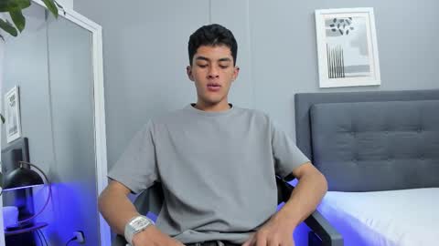 Tyler Fox online show from 10.27.25