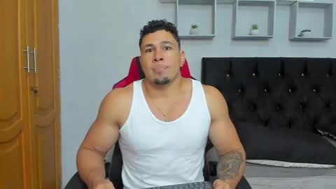 tyler_hank1 online show from 06.04.26