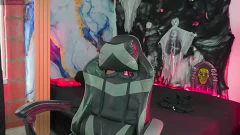 Tyler online show from 10.11.25