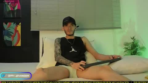 tylergiuseppe_ online show from 10.07.25