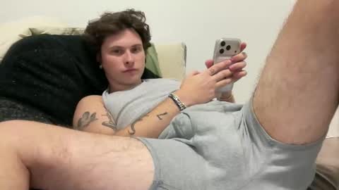 Snapshot of tylerrb chatting on 02.11.26 tylerrb online show from 02.11.26