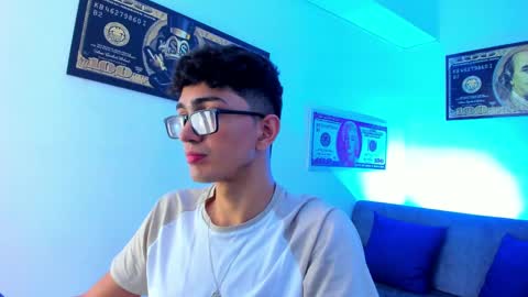   online show from 01.04.25
