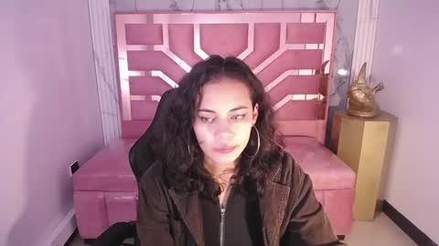 Snapshot of tyna_ch chatting on 12.15.24 TYNA online show from 12.15.24