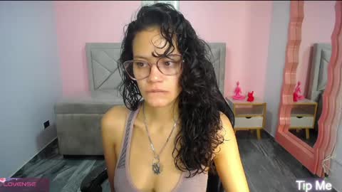 Snapshot of tyna_ch chatting on 06.02.26 TYNA online show from 06.02.26
