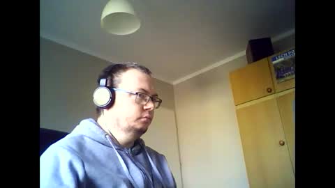 Snapshot of tyradi1991 chatting on 12.18.24 tyradi1991 online show from 12.18.24