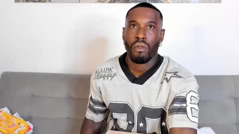 Snapshot of tyron_rulers chatting on 11.03.25 Dvid Rullers online show from 11.03.25