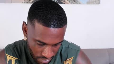 Snapshot of tyron_rulers chatting on 11.05.25 Dvid Rullers online show from 11.05.25