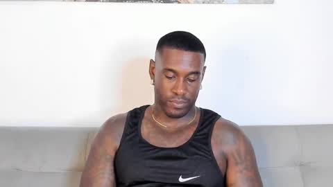 Snapshot of tyron_rulers chatting on 11.08.25 Dvid Rullers online show from 11.08.25