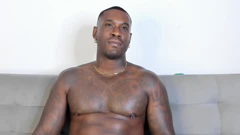 Snapshot of tyron_rulers chatting on 11.12.25 Dvid Rullers online show from 11.12.25