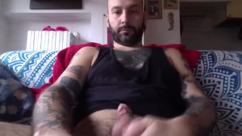 Snapshot of u_re chatting on 02.11.25 yu feetlover online show from 02.11.25