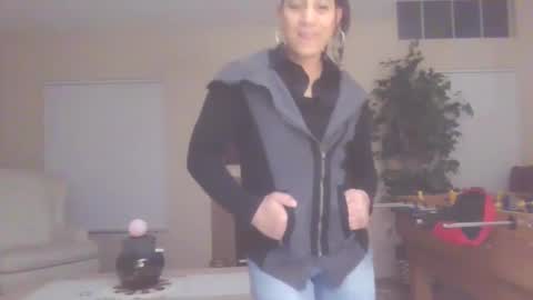 Azelia B online show from 01.04.25