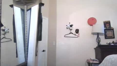 Snapshot of uandme_baby chatting on 06.18.26 Azelia B online show from 06.18.26
