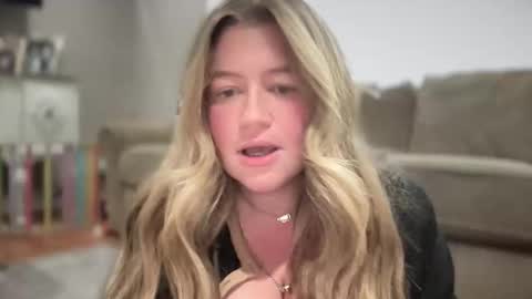 Snapshot of ughtatum chatting on 10.15.25 Tate online show from 10.15.25