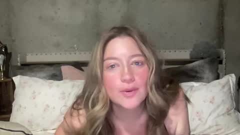 Snapshot of ughtatum chatting on 11.19.25 Tate online show from 11.19.25