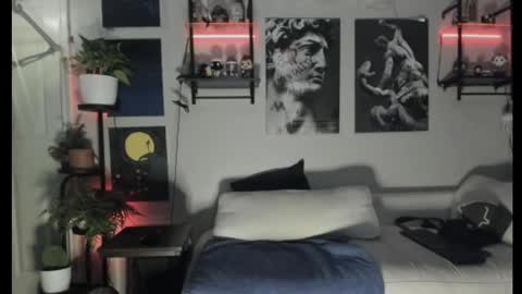 Snapshot of ugly_viking chatting on 12.03.24 Ugly Viking online show from 12.03.24