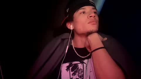 Snapshot of uhdummy chatting on 01.22.25 snap mixedaddyx ig drexdummy online show from 01.22.25