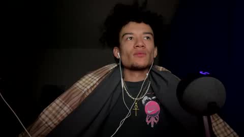 Snapshot of uhdummy chatting on 02.10.25 snap mixedaddyx ig drexdummy online show from 02.10.25