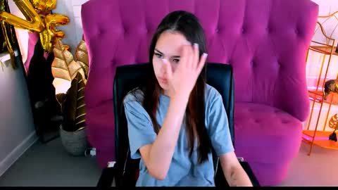 Ulia online show from 10.14.25