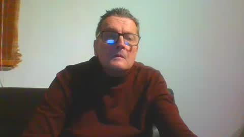 Snapshot of ulmeni4 chatting on 12.25.24 ulmeni4 online show from 12.25.24