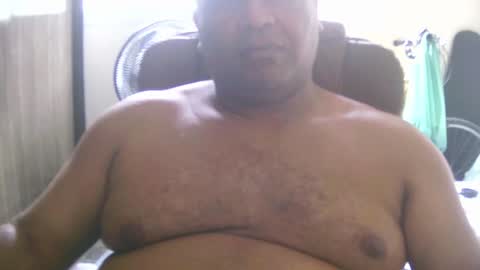 Snapshot of ulmo_br chatting on 12.23.24 ulmo_br online show from 12.23.24