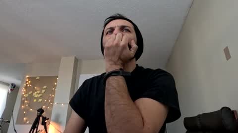 Snapshot of ultratoaster chatting on 01.02.25 ultratoaster online show from 01.02.25