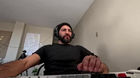 Snapshot of ultratoaster chatting on 01.03.25 ultratoaster online show from 01.03.25