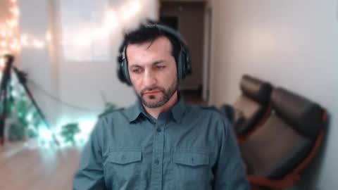 Snapshot of ultratoaster chatting on 01.14.25 ultratoaster online show from 01.14.25