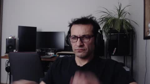 Snapshot of ultratoaster chatting on 10.23.25 ultratoaster online show from 10.23.25