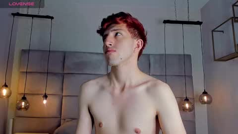Un Slutty online show from 12.18.24