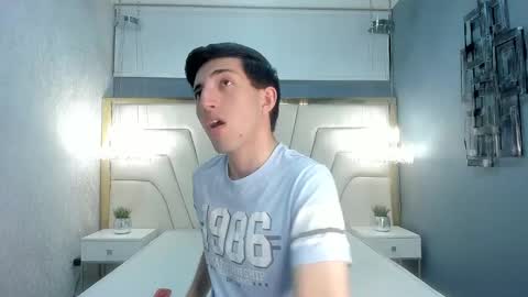 Un Slutty online show from 02.26.25