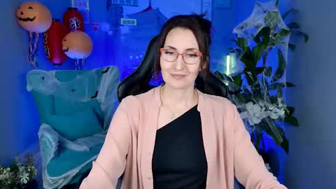 UnaTera online show from 10.20.25