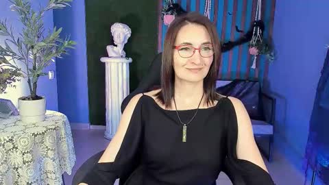 UnaTera online show from 10.23.25