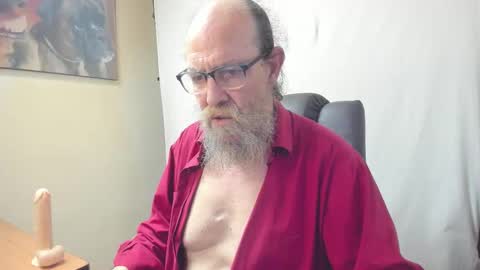 Snapshot of uncle_hottiecb chatting on 02.26.26 Uncle Hottie online show from 02.26.26